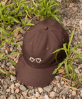 Casquette brune tasses smith café x créature